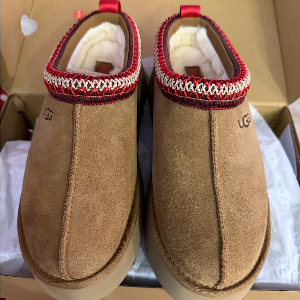 UGG Tazz II with Red Trim